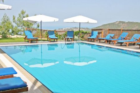 Paradisos Hills Hotel